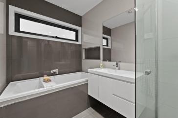 Throsby-11-Booroolong-St_007