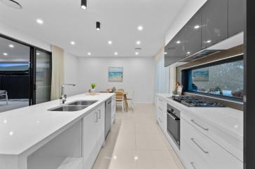 Throsby-11-Booroolong-St_025