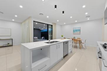 Throsby-11-Booroolong-St_026