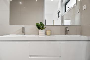 Throsby-11-Booroolong-St_043