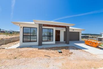 01_6NormaTulloStWHITLAM