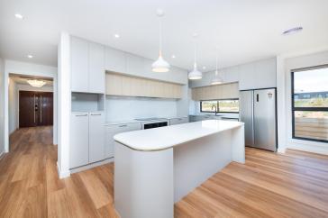 07_6NormaTulloStWHITLAM