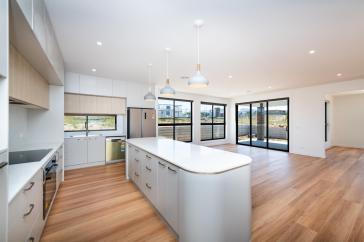 10_6NormaTulloStWHITLAM