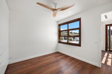 12_60LoisSimpsonCrWHITLAM