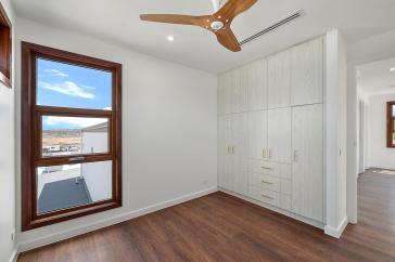 13_60LoisSimpsonCrWHITLAM