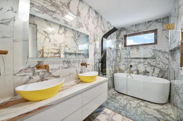 20_60LoisSimpsonCrWHITLAM