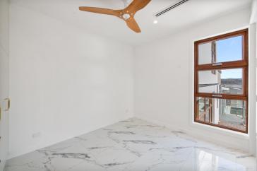 23_60LoisSimpsonCrWHITLAM